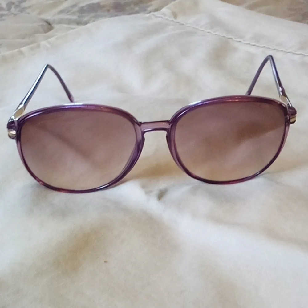 Tura Sunglasses Purple Frames EUC In Red Leather Case Model ? 887?